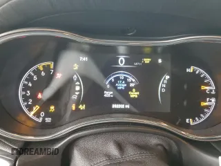 2019 Jeep Grand Cherokee Overland with VIN 1C4RJFCT7KC640527, listed as a Copart auction lot 54276725 with 282,202 mi miles and Salvage title. Bid and sale history available at DreamBid. Image 9.