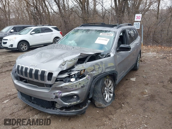 2022 Jeep Cherokee Latitude Lux z VIN 1C4PJMMN9ND511277, wystawiony jako IAAI lot #41151980 z przebiegiem 51 809 mil mil oraz . Historia ofert i sprzedaży dostępna na DreamBid. Obrazek 19.