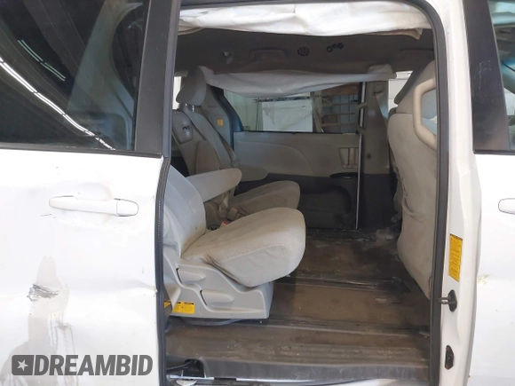 2011 Toyota Sienna LE AAS with VIN 5TDKK3DC6BS144970, listed as a IAAI auction lot 41881551 with 168,148 mi miles. Bid and sale history available at carsss.com. Image 8.