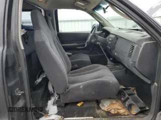 2004 Dodge Dakota z VIN 1D7FL16K54S682499, wystawiony jako Copart lot #42116895 z przebiegiem Nie podano mil oraz Nie do naprawy • Non repairable. Historia ofert i sprzedaży dostępna na DreamBid. Obrazek 10.