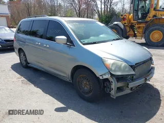 2007 Honda Odyssey Touring with VIN 5FNRL38867B122822, listed as a IAAI auction lot 42145685 with 212,164 mi miles. Bid and sale history available at carsss.com. Image 1.
