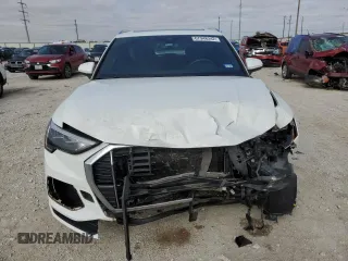 2019 Audi Q3 Premium with VIN WA1AECF3XK1084053, listed as a Copart auction lot 67948242 with 39,954 mi miles. Bid and sale history available at carsss.com. Image 5.