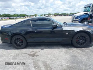 2013 Ford Mustang V6 with VIN 1ZVBP8AM5D5263496, listed as a IAAI auction lot 42580278 with 107,040 mi miles and . Bid and sale history available at DreamBid. Image 13.