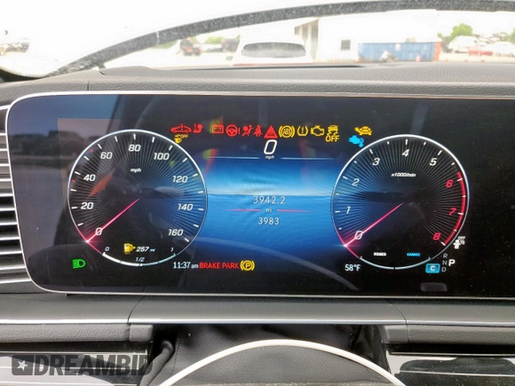 2024 Mercedes-Benz GLE 450 with VIN 4JGFB5KB3RB100087, listed as a Copart auction lot 51810665 with 3,983 mi miles and Salvage title. Bid and sale history available at DreamBid. Image 9.