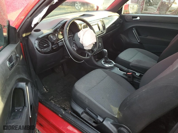 2019 Volkswagen Beetle S with VIN 3VWFD7AT6KM709660, listed as a Copart auction lot 85686754 with 0 mi miles and Salvage Title. Bid and sale history available at carsss.com. Image 8.