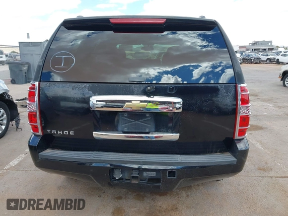2007 Chevrolet Tahoe LS with VIN 1GNFC13C47J406467, listed as a IAAI auction lot 42081860 with 275,814 mi miles and . Bid and sale history available at DreamBid. Image 16.