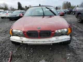 2001 BMW 3 Series 325Ci with VIN WBABS334X1JY41304, listed as a Copart auction lot 85814304 with 93,527 mi miles and Salvage Title. Bid and sale history available at carsss.com. Image 5.