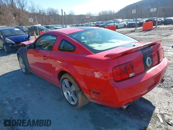 2007 Ford Mustang GT Deluxe with VIN 1ZVFT82H175367454, listed as a IAAI auction lot 41585612 with 210,182 mi miles. Bid and sale history available at carsss.com. Image 3.