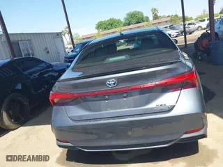 2019 Toyota Avalon Hybrid Limited with VIN 4T1B21FB4KU005887, listed as a IAAI auction lot 42014462 with 141,213 mi miles. Bid and sale history available at carsss.com. Image 17.