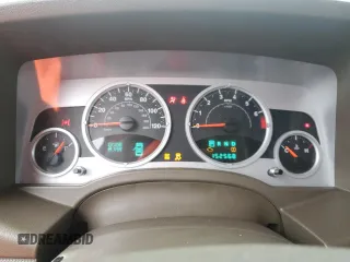 2008 Jeep Patriot Limited with VIN 1J8FT48W68D535039, listed as a Copart auction lot 45323105 with 152,568 mi miles and Salvage Title. Bid and sale history available at DreamBid. Image 9.