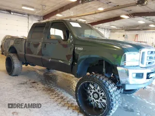 2000 Ford F-350 XL with VIN 1FTSW31F0YEE20738, listed as a IAAI auction lot 41644385 with 380,966 mi miles and . Bid and sale history available at DreamBid. Image 1.