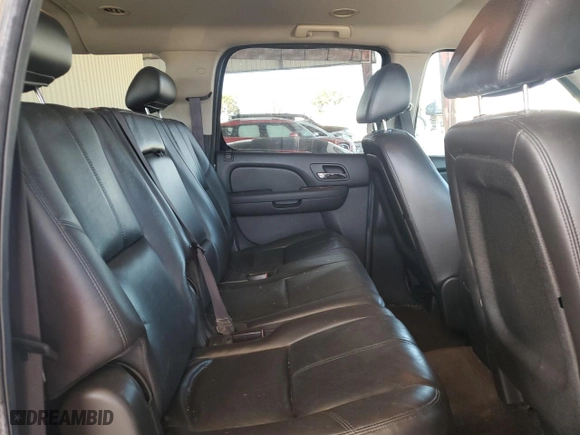 2009 Chevrolet Suburban LT w/1LT with VIN 1GNFK26309R231174, listed as a Copart auction lot 42877385 with 177,501 mi miles and Clean Title. Bid and sale history available at carsss.com. Image 11.