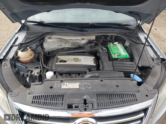 2010 Volkswagen Tiguan Wolfsburg Edition with VIN WVGAV7AX4AW000863, listed as a Copart auction lot 53967005 with 146,788 mi miles and Clean title. Bid and sale history available at DreamBid. Image 12.