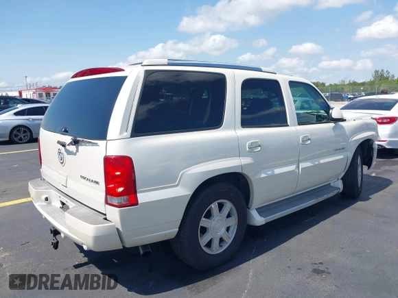 2005 Cadillac Escalade with VIN 1GYEC63T65R154327, listed as a IAAI auction lot 42286355 with Not provided miles and . Bid and sale history available at DreamBid. Image 4.