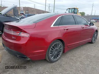 2013 Lincoln MKZ z VIN 3LN6L2G95DR806631, wystawiony jako IAAI lot #42663137 z przebiegiem 167 646 mil mil oraz . Historia ofert i sprzedaży dostępna na DreamBid. Obrazek 4.