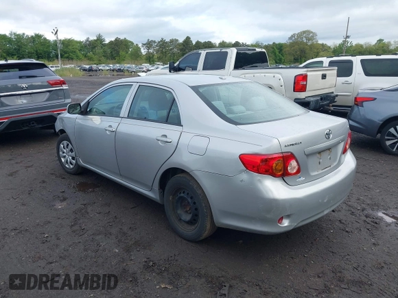 2010 Toyota Corolla z VIN 2T1BU4EE4AC307784, wystawiony jako IAAI lot #42315242 z przebiegiem 51 381 mil mil oraz . Historia ofert i sprzedaży dostępna na DreamBid. Obrazek 3.