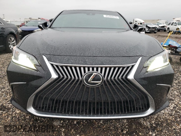 2021 Lexus ES with VIN 58ADZ1B10MU110326, listed as a Copart auction lot 45703515 with 39,227 mi miles and Clean Title. Bid and sale history available at carsss.com. Image 5.