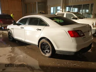 2013 Ford Police Interceptor с VIN 1FAHP2MT7DG101909, выставлен на аукционе IAAI как лот 41400024 с пробегом 260 481 миль миль и . История ставок и продаж доступна на DreamBid. Изображение 3.