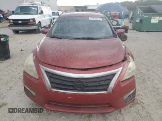 2013 Nissan Altima S with VIN 1N4AL3AP1DN435911, listed as a Copart auction lot 52965525 with 220,425 mi miles and Salvage Title. Bid and sale history available at carsss.com. Image 5.