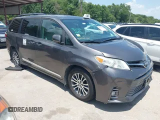 2019 Toyota Sienna XLE Auto Access Seat z VIN 5TDYZ3DC8KS984173, wystawiony jako IAAI lot #42679845 z przebiegiem 131 503 mil mil oraz . Historia ofert i sprzedaży dostępna na DreamBid. Obrazek 1.