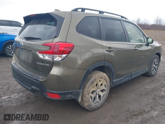 2023 Subaru Forester Premium with VIN JF2SKADC4PH482594, listed as a IAAI auction lot 41918872 with 32,577 mi miles. Bid and sale history available at carsss.com. Image 4.