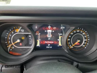 2024 Jeep Wrangler Sport S z VIN 1C4PJXDN3RW136532, wystawiony jako Copart lot #46127105 z przebiegiem 3 161 mil mil oraz Szkoda całkowita • Salvage title. Historia ofert i sprzedaży dostępna na DreamBid. Obrazek 9.