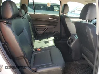 2018 Volkswagen Atlas SE with VIN 1V2CR2CA6JC575771, listed as a Copart auction lot 60574805 with 108,433 mi miles and Salvage title. Bid and sale history available at DreamBid. Image 11.