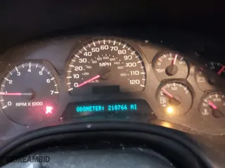 2005 Chevrolet TrailBlazer LT with VIN 1GNDT13SX52357796, listed as a IAAI auction lot 41510963 with 218,766 mi miles. Bid and sale history available at carsss.com. Image 7.