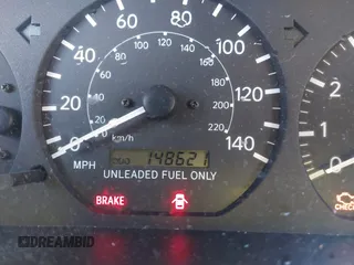 1999 Toyota Camry LE z VIN 4T1BF28K3XU931485, wystawiony jako IAAI lot #41413709 z przebiegiem 148 621 mil mil oraz . Historia ofert i sprzedaży dostępna na DreamBid. Obrazek 15.