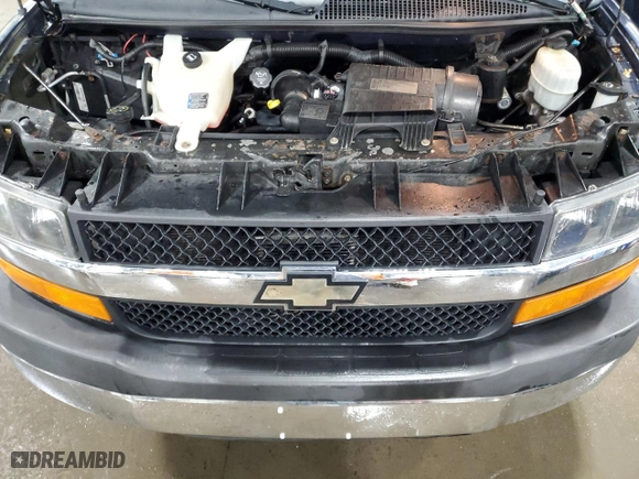 2011 Chevrolet Express Passenger 1LT with VIN 1GAZG1FGXB1118401, listed as a Copart auction lot 61633484 with 92,133 mi miles and Salvage Title. Bid and sale history available at carsss.com. Image 12.