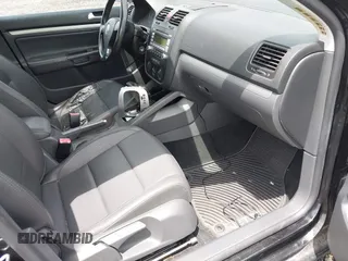 2008 Volkswagen Jetta SE with VIN 3VWRZ71K08M095770, listed as a IAAI auction lot 42552387 with 118,768 mi miles and . Bid and sale history available at DreamBid. Image 5.