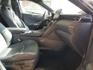 2023 Toyota Venza LE with VIN JTEAAAAH8PJ134279, listed as a Copart auction lot 50404274 with 21,302 mi miles and Clean Title. Bid and sale history available at carsss.com. Image 7.