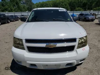2007 Chevrolet Tahoe LS with VIN 1GNFC13J67R229517, listed as a Copart auction lot 55828505 with 220,034 mi miles and Clean title. Bid and sale history available at DreamBid. Image 5.