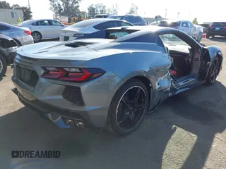 2024 Chevrolet Corvette 2LT z VIN 1G1YB3D48R5103073, wystawiony jako IAAI lot #41098470 z przebiegiem 7 326 mil mil oraz . Historia ofert i sprzedaży dostępna na DreamBid. Obrazek 4.
