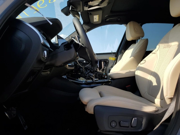 2024 BMW X3 sDrive30i with VIN WBX47DP06RN309680, listed as a Copart auction lot 49176845 with 5,846 mi miles and Salvage Title. Bid and sale history available at DreamBid. Image 7.