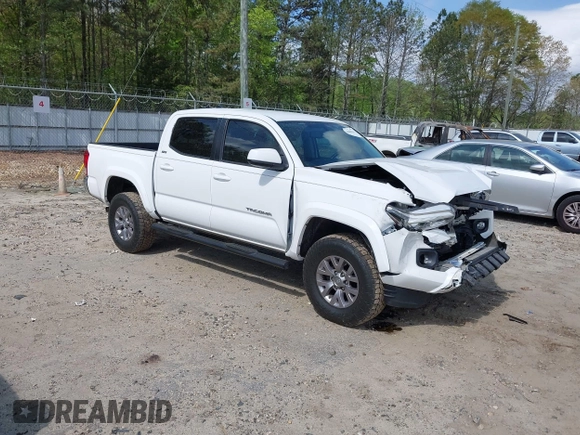 2017 Toyota Tacoma SR5 z VIN 3TMAZ5CN8HM045727, wystawiony jako IAAI lot #41962213 z przebiegiem 88 042 mil mil oraz . Historia ofert i sprzedaży dostępna na DreamBid. Obrazek 1.