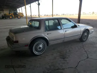 1991 Cadillac Seville z VIN 1G6KS53B5MU825563, wystawiony jako Copart lot #81541154 z przebiegiem 93 284 mil mil oraz Czysty tytuł • Clean title. Historia ofert i sprzedaży dostępna na DreamBid. Obrazek 3.