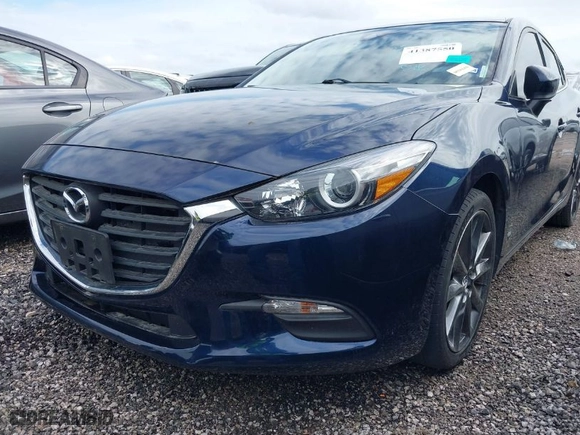 2018 Mazda Mazda3 5-Door Touring with VIN 3MZBN1L37JM272319, listed as a IAAI auction lot 41387550 with 21,376 mi miles. Bid and sale history available at carsss.com. Image 18.