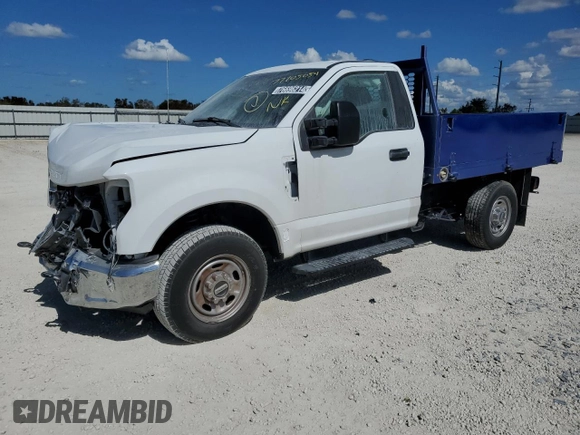 2022 Ford F-250 XL z VIN 1FDBF2A61NEG05740, wystawiony jako Copart lot #76696214 z przebiegiem Nie podano mil oraz Czysty tytuł • Clean title. Historia ofert i sprzedaży dostępna na DreamBid. Obrazek 1.