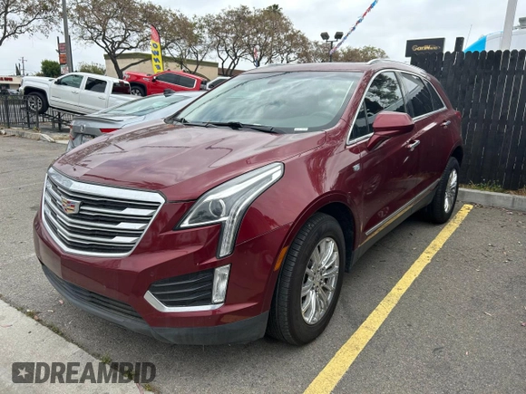2017 Cadillac XT5 Luxury FWD z VIN 1GYKNBRS9HZ318436, wystawiony jako Copart lot #55539415 z przebiegiem 66 391 mil mil oraz Szkody całkowita. Historia ofert i sprzedaży dostępna na DreamBid. Obrazek 2.