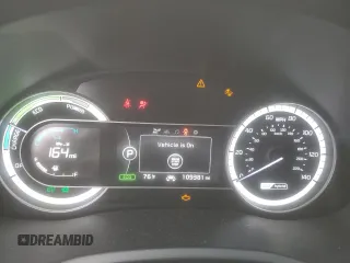 2018 Kia Niro FE with VIN KNDCB3LC0J5125373, listed as a Copart auction lot 70407434 with 109,381 mi miles and Clean Title. Bid and sale history available at carsss.com. Image 9.