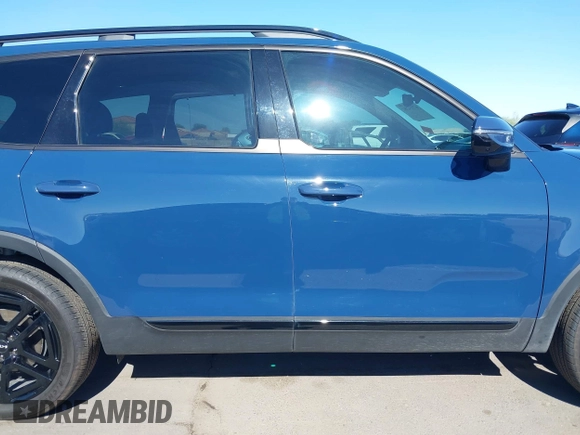 2024 Kia Telluride SX Prestige X-Pro with VIN 5XYP5DGC9RG552885, listed as a IAAI auction lot 42554187 with 10,482 mi miles and . Bid and sale history available at DreamBid. Image 13.