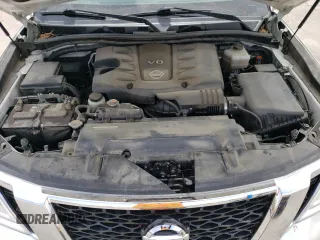 2017 Nissan Armada SV z VIN JN8AY2NC3H9504002, wystawiony jako Copart lot #54326965 z przebiegiem 86 469 mil mil oraz Szkoda całkowita • Salvage title. Historia ofert i sprzedaży dostępna na DreamBid. Obrazek 12.