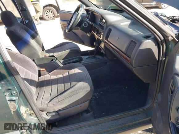 1997 Jeep Grand Cherokee Laredo with VIN 1J4GZ58S2VC595442, listed as a IAAI auction lot 41772133 with 229,764 mi miles. Bid and sale history available at carsss.com. Image 5.