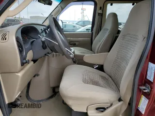 2005 Ford Econoline Passenger XL с VIN 1FBNE31L25HA98706, выставлен на аукционе Copart как лот 49968105 с пробегом 186 670 миль миль и Списание • Salvage title. История ставок и продаж доступна на DreamBid. Изображение 7.