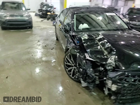 2024 Audi A8 z VIN WAULDAF88RN011314, wystawiony jako Copart lot #44944685 z przebiegiem 5 063 mil mil oraz Szkoda całkowita • Salvage title. Historia ofert i sprzedaży dostępna na DreamBid. Obrazek 14.