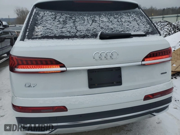 2020 Audi Q7 Premium with VIN WA1AJAF74LD011344, listed as a Copart auction lot 70905752 with 24,188 mi miles. Bid and sale history available at carsss.com. Image 6.