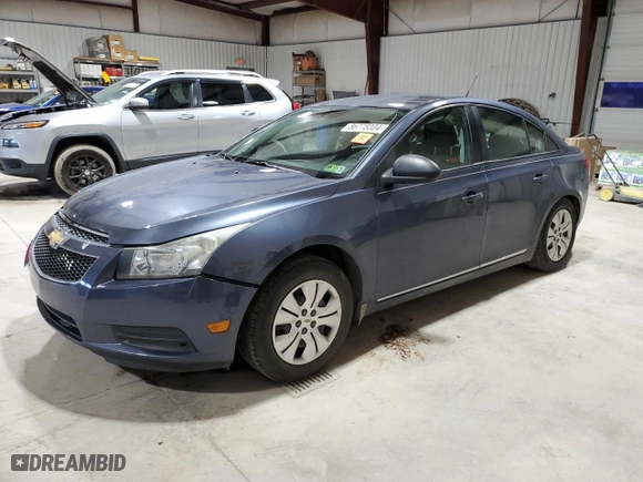 2013 Chevrolet Cruze LS with VIN 1G1PA5SH3D7135877, listed as a Copart auction lot 86778004 with 116,970 mi miles and Salvage Title. Bid and sale history available at carsss.com. Image 1.