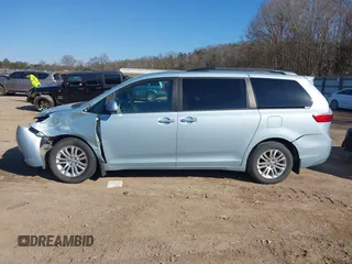 2017 Toyota Sienna XLE Auto Access Seat with VIN 5TDYZ3DCXHS767278, listed as a IAAI auction lot 41639093 with 87,775 mi miles and . Bid and sale history available at DreamBid. Image 14.