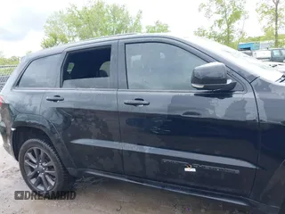 2018 Jeep Grand Cherokee Overland z VIN 1C4RJFCT2JC234220, wystawiony jako IAAI lot #42240365 z przebiegiem 84 753 mil mil oraz . Historia ofert i sprzedaży dostępna na DreamBid. Obrazek 13.